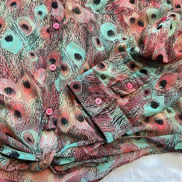 Kut From The Kloth Women's Peacock Print Semi-Sheer Tie Button Up Shirt‎ Size L - Picture 6 of 11